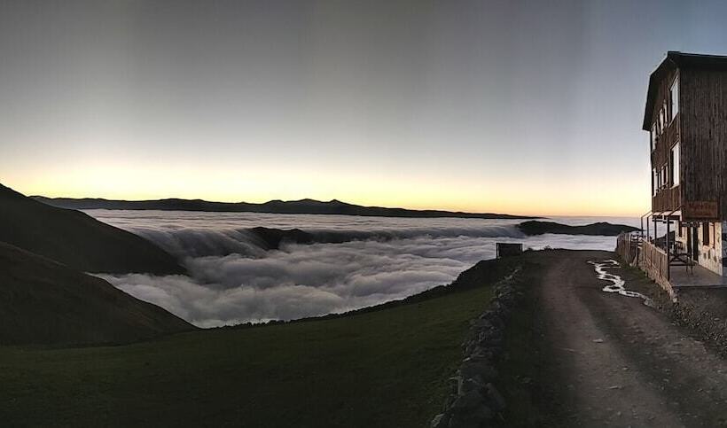 Migroras Otel & Restaurant Karestel Yaylasi