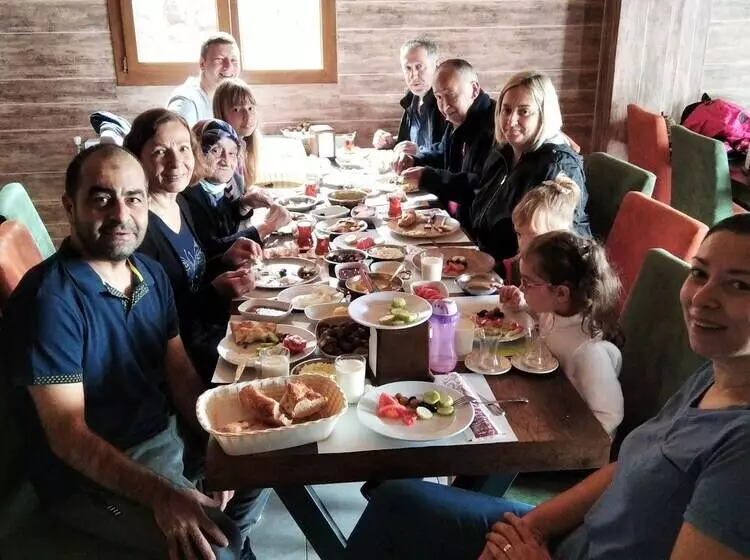 Migroras Otel & Restaurant   Karestel Yaylasi