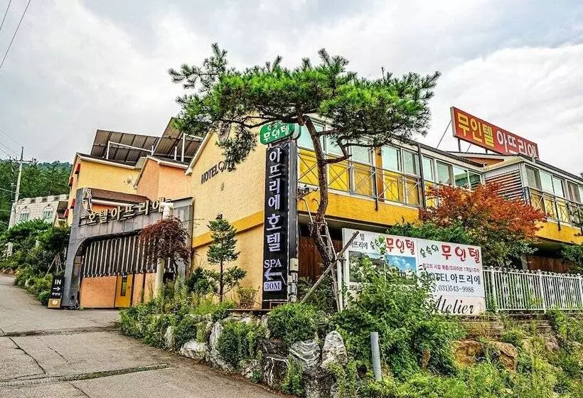 Motelli Pocheon Atelier Drivein