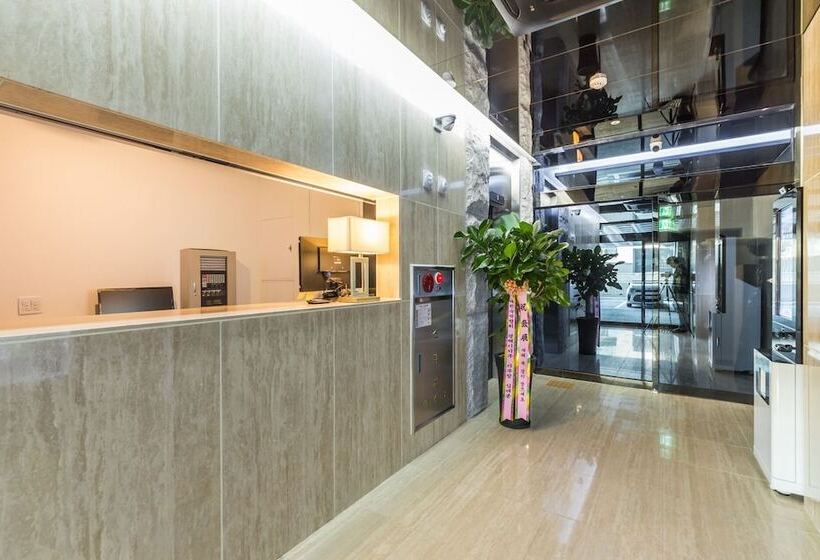 מוטל Pyeongtaek May