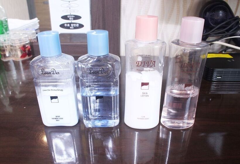 فندق على الطريق Ulleung Hwangje