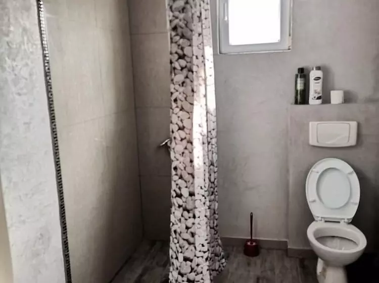 پانسیون Airport Apartments