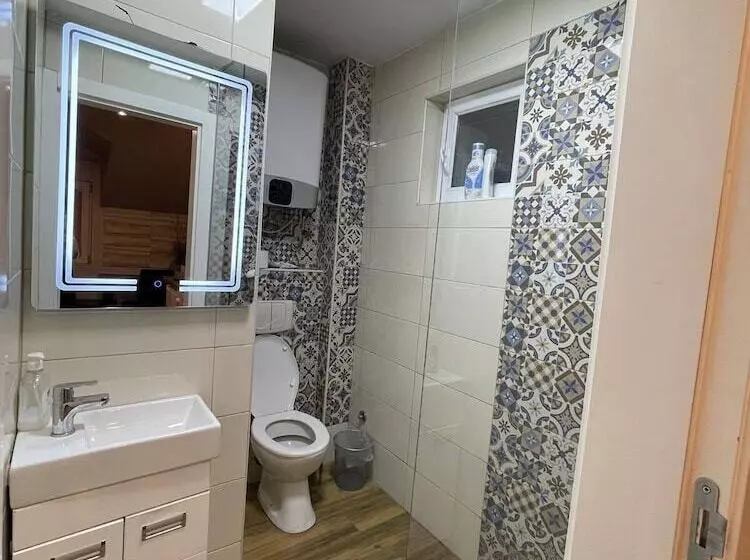 پانسیون Airport Apartments