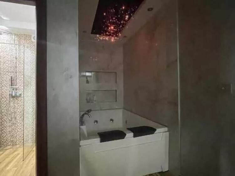 پانسیون Airport Apartments