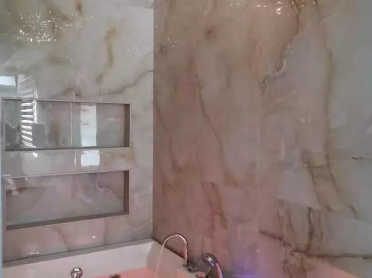 پانسیون Airport Apartments