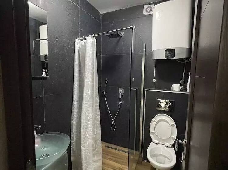 پانسیون Airport Apartments