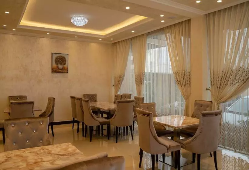 پانسیون Fenast Guesthouse