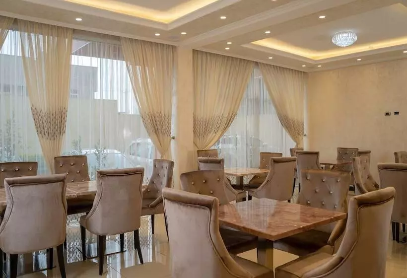 پانسیون Fenast Guesthouse