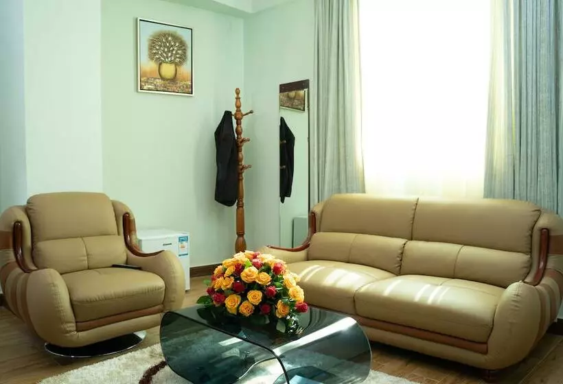 پانسیون Fenast Guesthouse