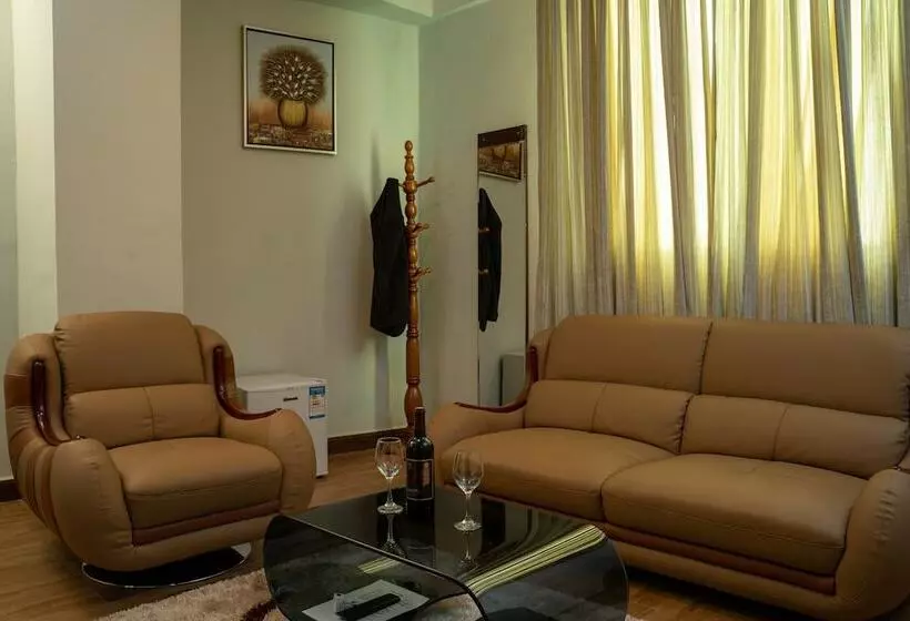 پانسیون Fenast Guesthouse