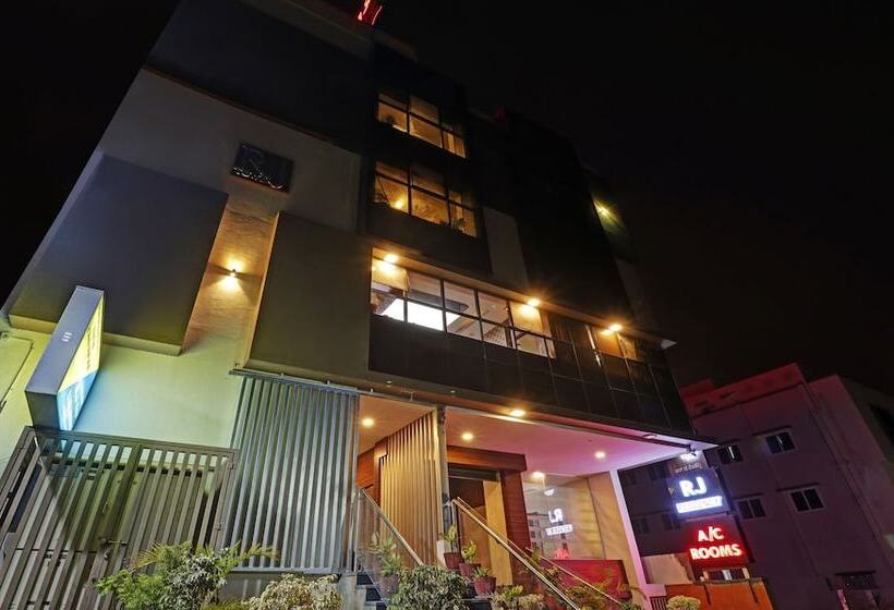 펜션 Treebo Rj Residency