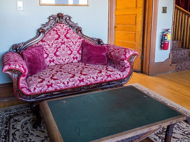 ベッドアンドブレックファースト Tarabino Inn