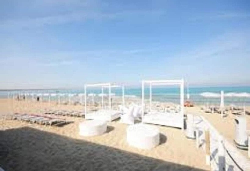 تختخواب و صبحانه Valentino Luxury Room