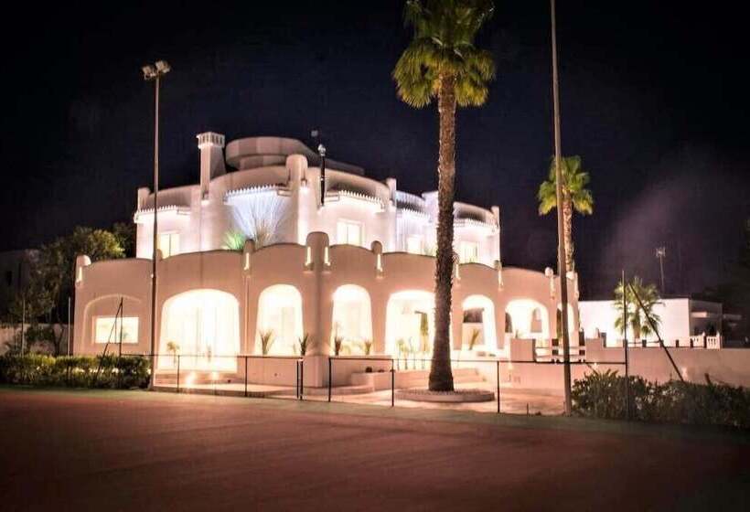 تختخواب و صبحانه Valentino Luxury Room