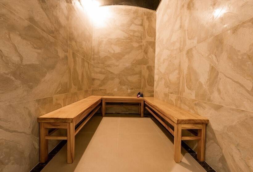 Canary Gold Hotel Quy Nhơn