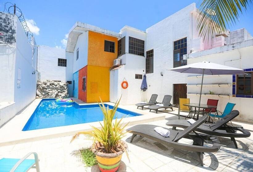 ホテル íkaro Suites Colonial