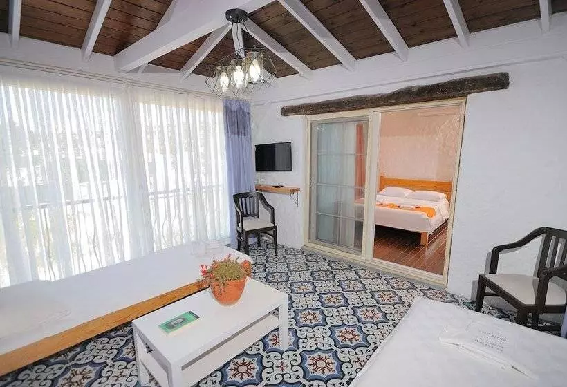 Hotelli Cesme Elysium