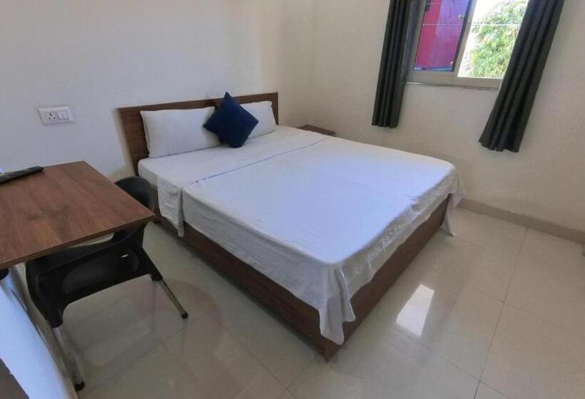 Hotel Goroomgo Satya Dehradun