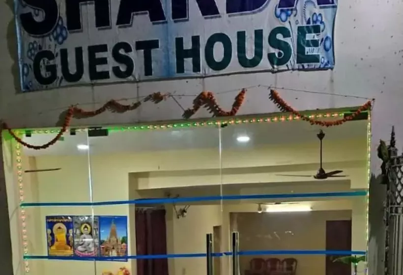 هتل Goroomgo Sharda Guest House Bodhgaya