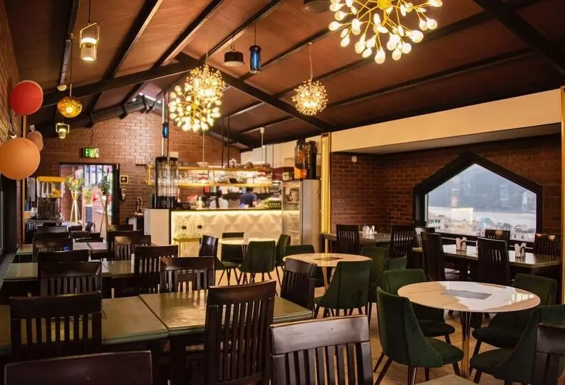 هتل Palmera Dorada