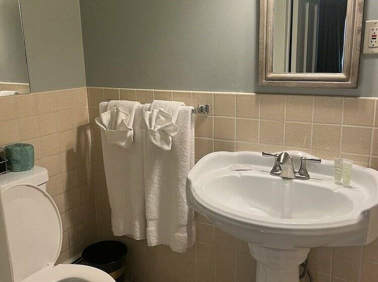 호텔 Plumsteadville Inn