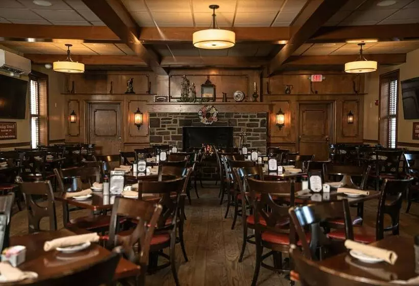 Hotelli Plumsteadville Inn