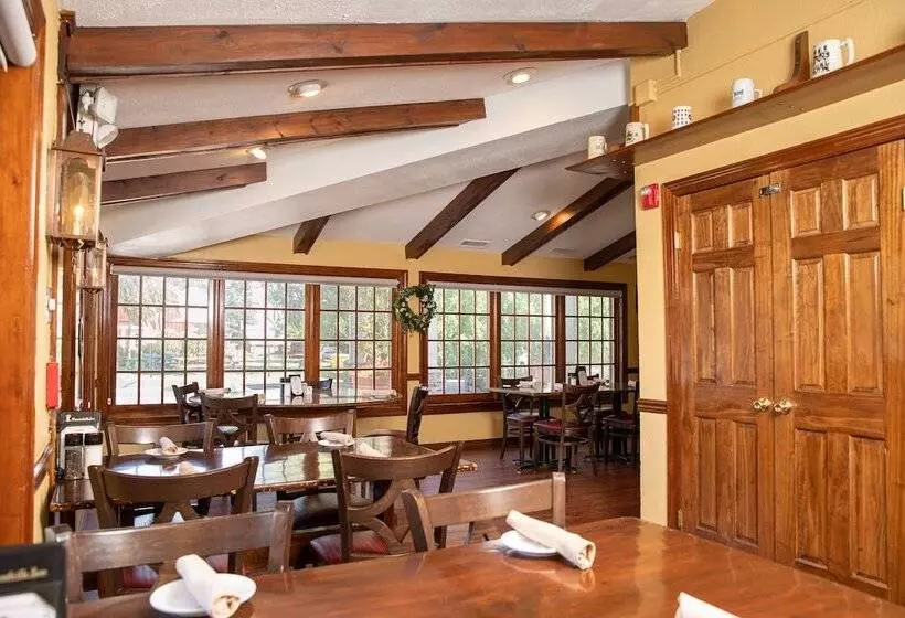 Hotelli Plumsteadville Inn