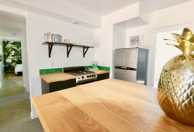 The Marley Hotel By Avantstay 20 Occ Full Hotel Buyout In Palm Springs W/ Pool & Hot Tub!