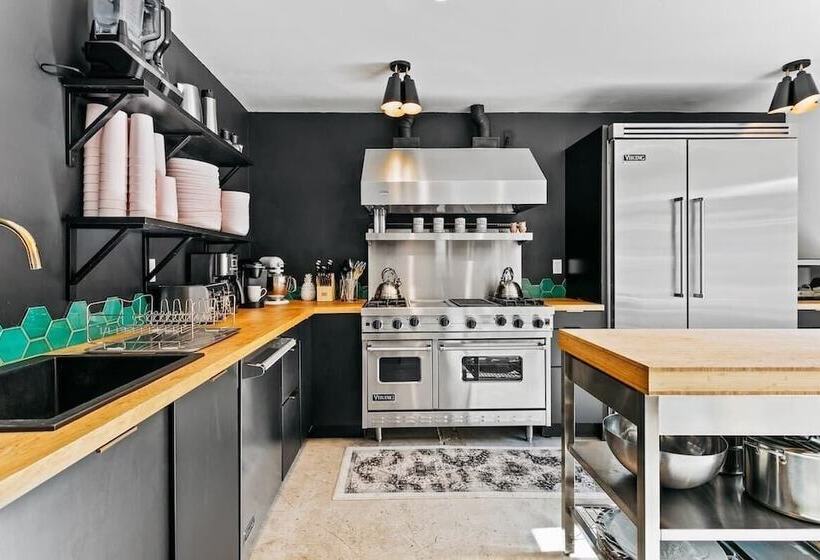 The Marley Hotel By Avantstay 20 Occ Full Hotel Buyout In Palm Springs W/ Pool & Hot Tub!