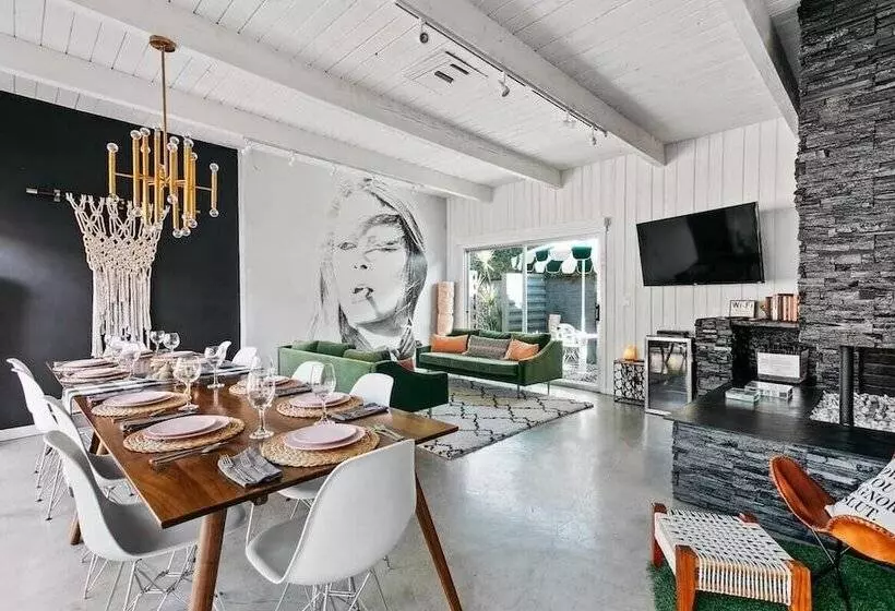 The Marley Hotel By Avantstay 20 Occ Full Hotel Buyout In Palm Springs W/ Pool & Hot Tub!