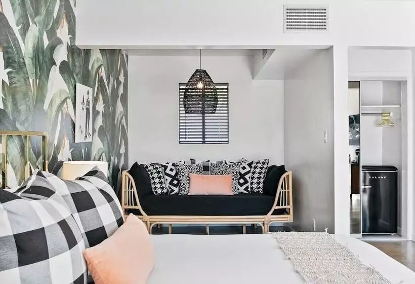 The Marley Hotel By Avantstay 20 Occ Full Hotel Buyout In Palm Springs W/ Pool & Hot Tub!