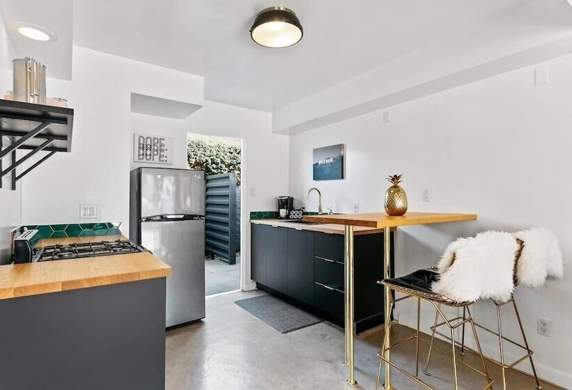 The Marley Hotel By Avantstay 20 Occ Full Hotel Buyout In Palm Springs W/ Pool & Hot Tub!