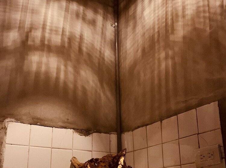 هاستل 以安二館