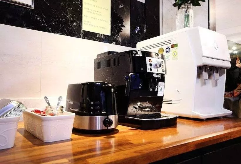 مُتل Andong Castle