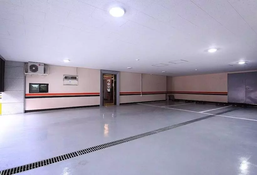 مُتل Andong Castle