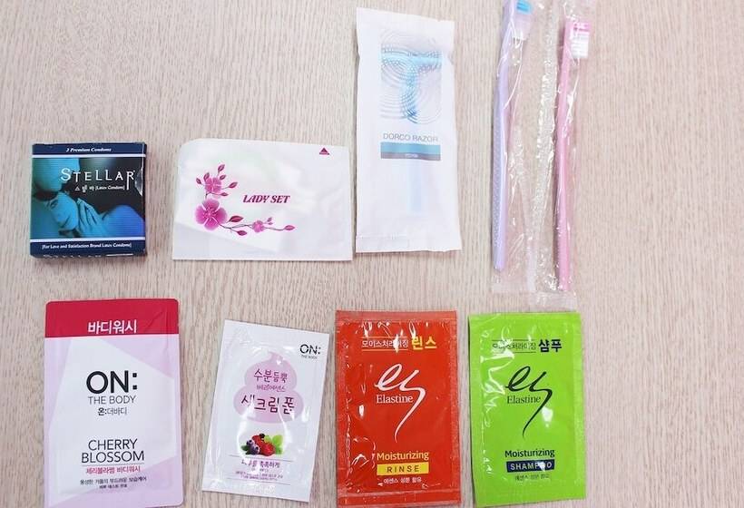 מוטל Andong Hotel Nine