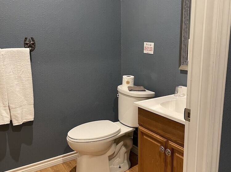 Motel The Ranch Suites