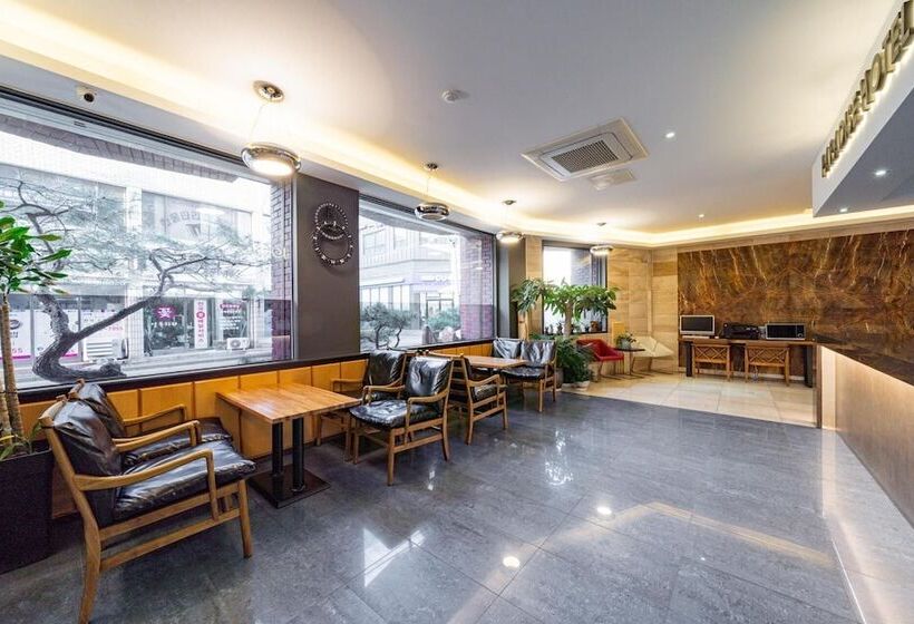 فندق على الطريق Yecheon Paradise