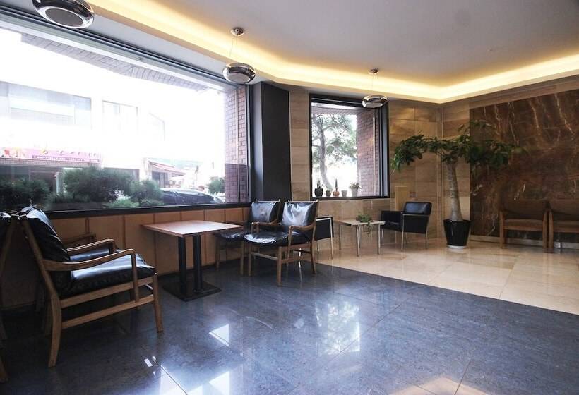 فندق على الطريق Yecheon Paradise