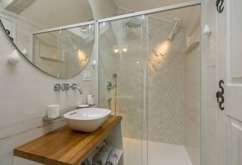 膳宿费 Palazzo De Bona