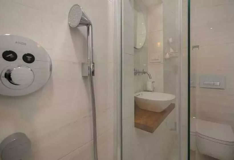 پانسیون Palazzo De Bona