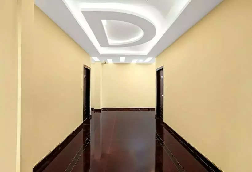 ペンション Treebo Doha King