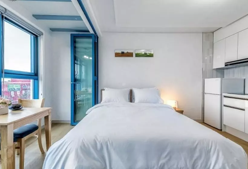Boryeong Wifi Condo Pension