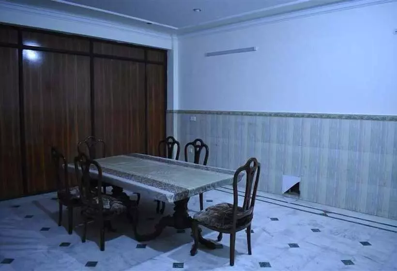 هتل Afandi