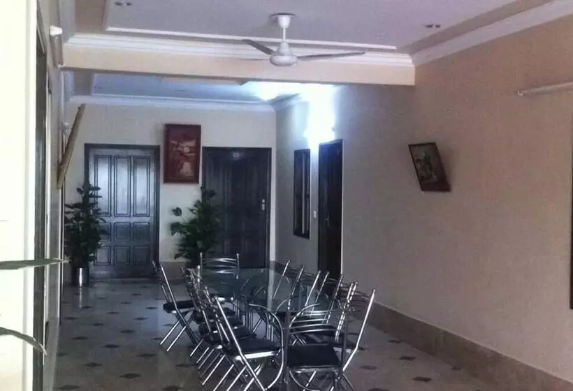 هتل Afandi
