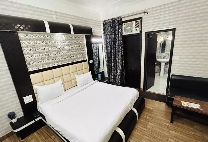 The Etiler Hotel , Katra