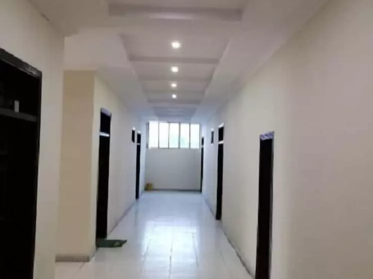 هتل Happy Hut