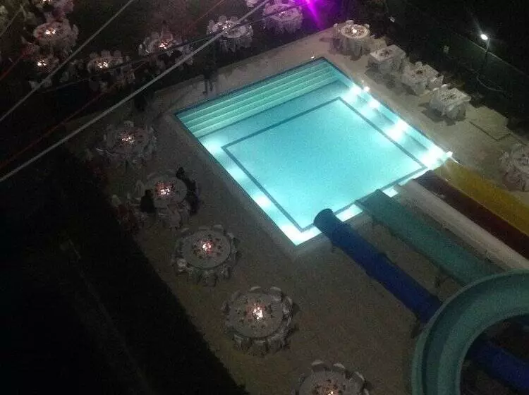 ホテル Mehmetoğulları Thermal Resort