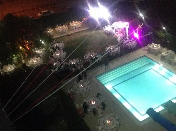ホテル Mehmetoğulları Thermal Resort