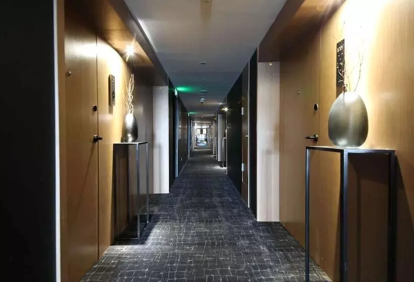 هتل Ramada By Wyndham Wuhan Hankou